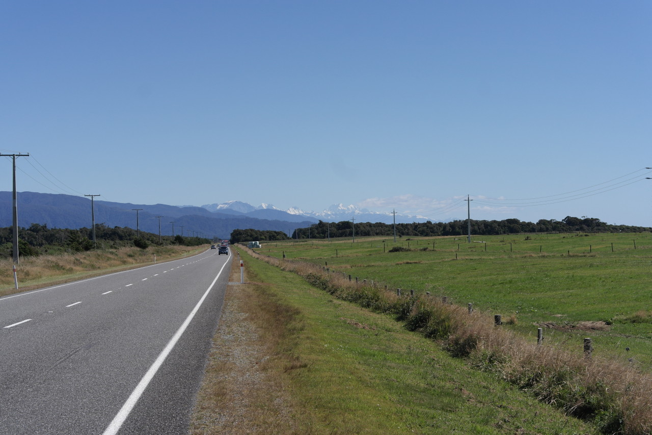 Das Mount-Cook-Massiv kurz vor Hokitika. Selbst an einem klaren Tag ist es ziemlich unwahrscheinlich, ihn zu sehen :)